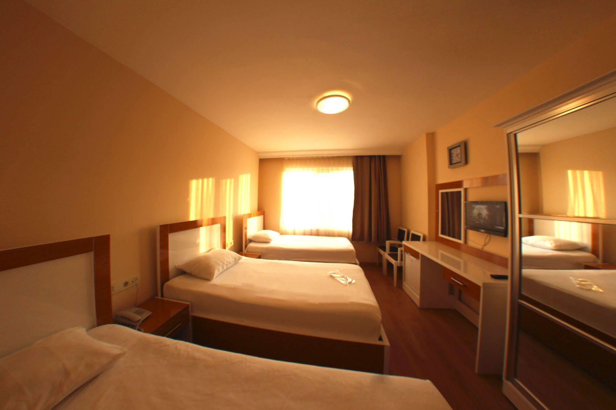 Hotel Duzce Esterno foto